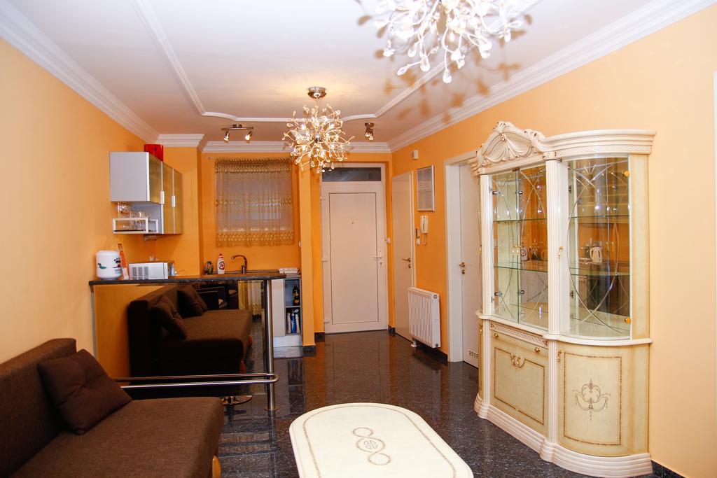Club 218 Wellness Petra Apartman Siofok Ngoại thất bức ảnh